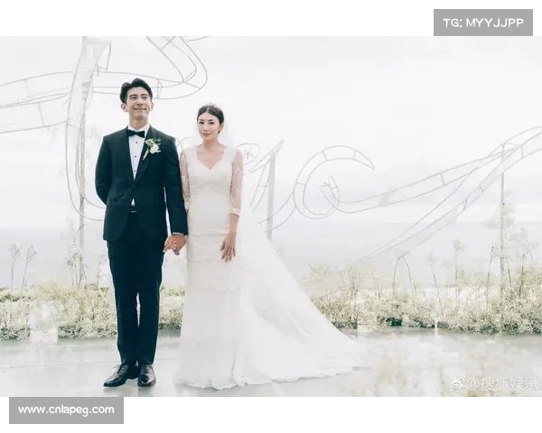 结婚变“黄脸婆”?高圆圆婚礼照无修图公开,岁月痕迹明显(高圆圆婚纱照片) 结婚变“黄脸婆”?高圆圆婚礼照无修图公开,岁月痕迹明显(高圆圆婚纱照片)